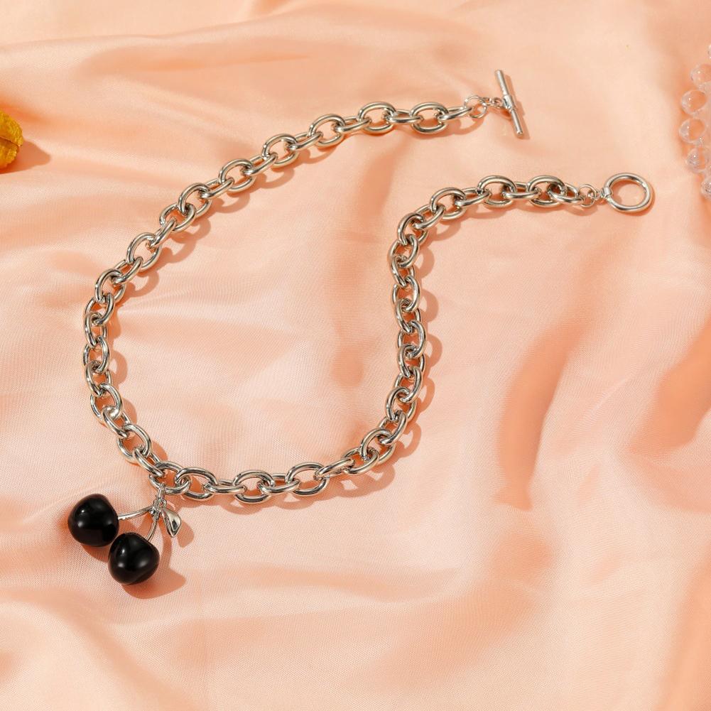 Women's Necklace Black Cherry Pendant Coarse Chain Clavicle Necklace