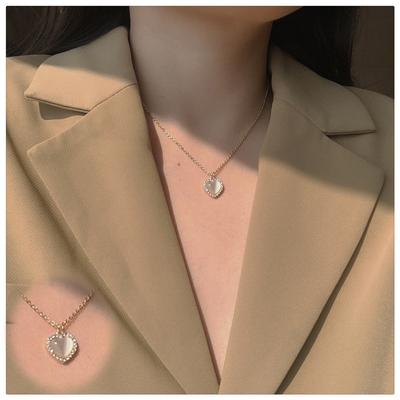 2023 New Love Pendant Necklace Women Cute Elegant Charm Clavicle Chain Party Versatile Student Gift Temperament Flash Luxury Necklace
