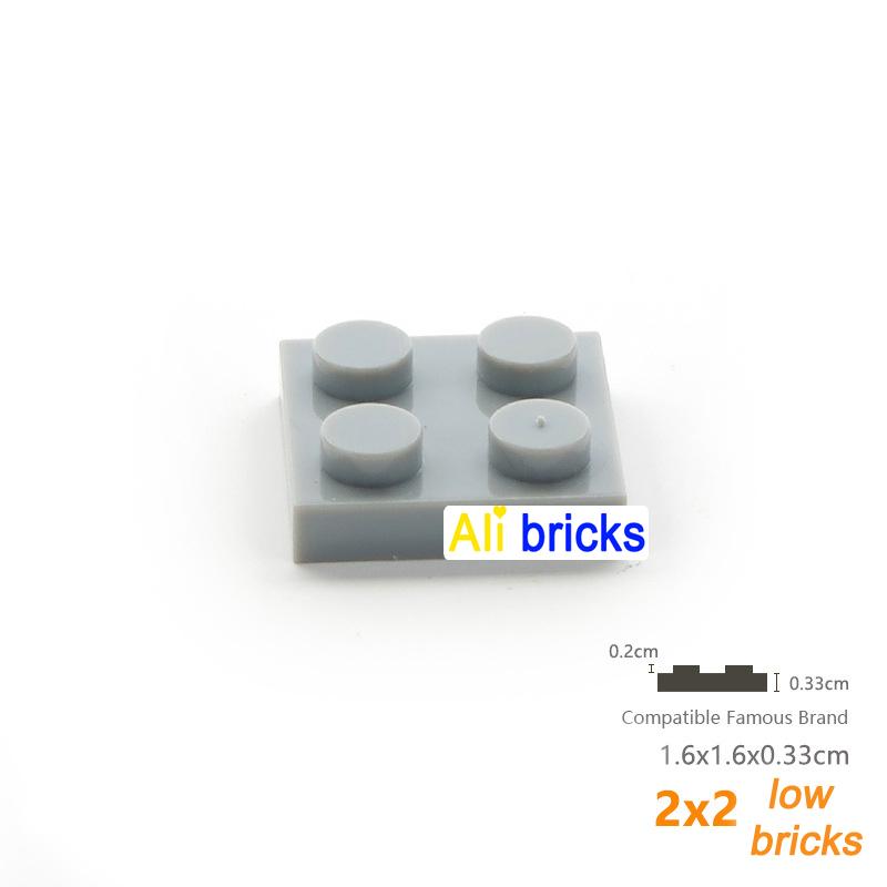 

20pcs/lot DIY Blocks Building Bricks Thin 2X2 Educational Assemblage Construction Toys for Childrens Size Compatible With 3022 20pcs світло-сірого кольору