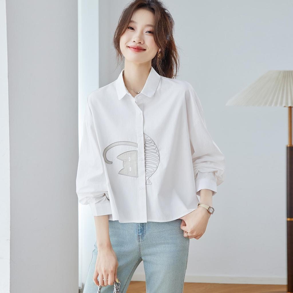 Damen besticktes Baumwollhemd - 2025 Frühher Herbst Lockerer Revers-Top, Altersminderndes Hübsches Langarm-Modedesign