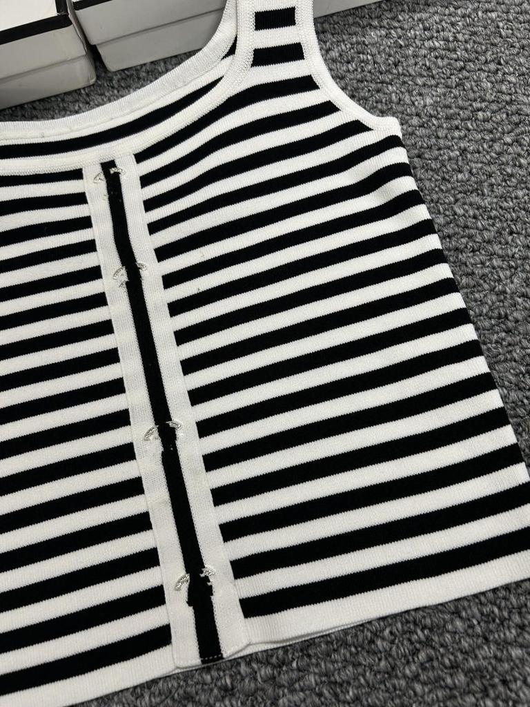 Xiangjia Striped Square Neck Knit Vest - Slim Fit Summer Top