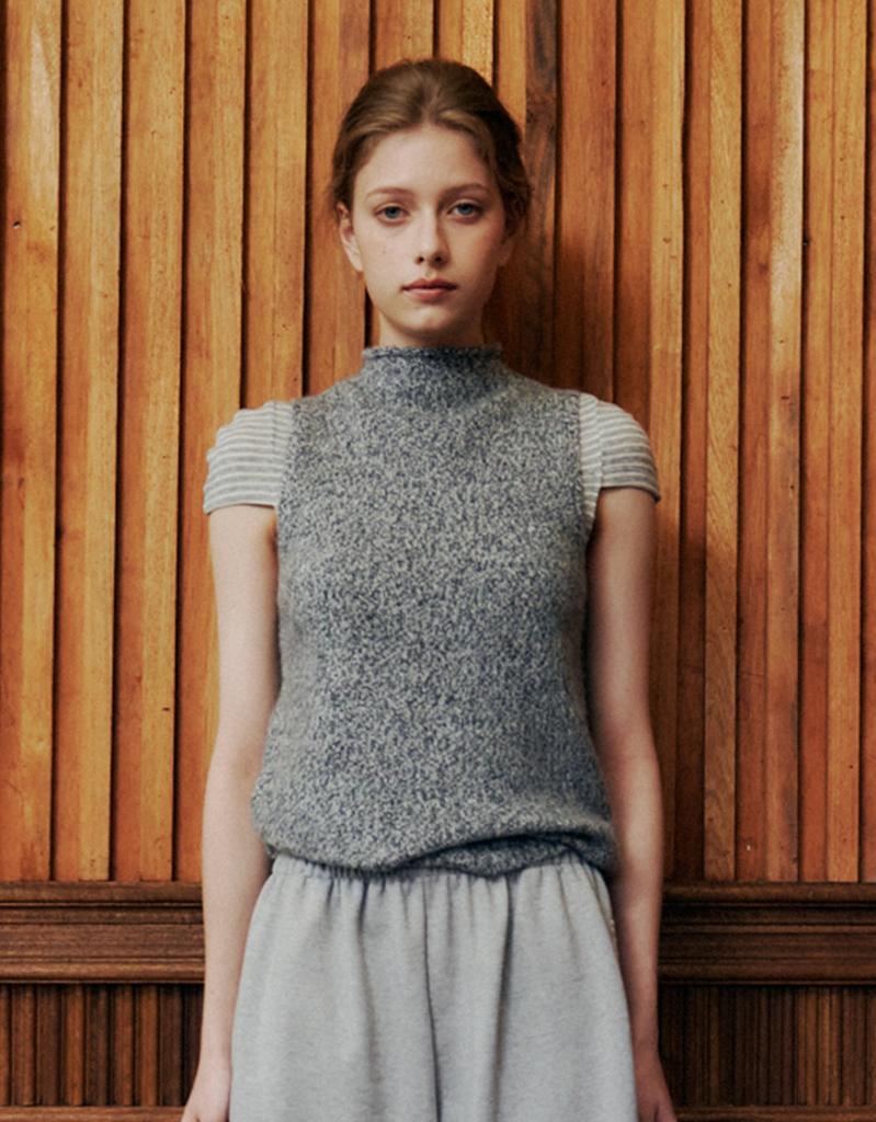 LOVEUSU Wool Halter Neck Sleeveless Knit (Charcoal)