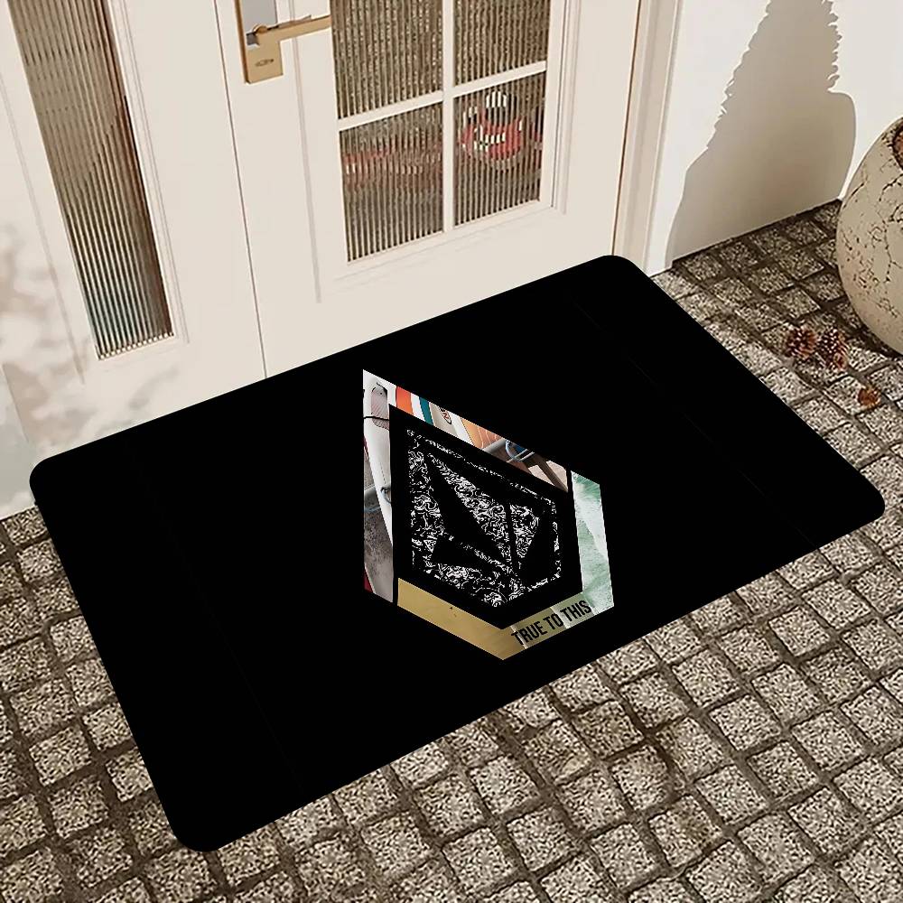 

V-Volcoms LOGO Floor Mat Cheaper Anti-slip Modern Living Room Balcony Printed Bedside Mats 40x60cm
