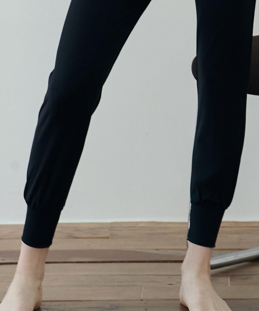 Debiweeo Comfy Move Jogger Leggings Devi-B0065-Black