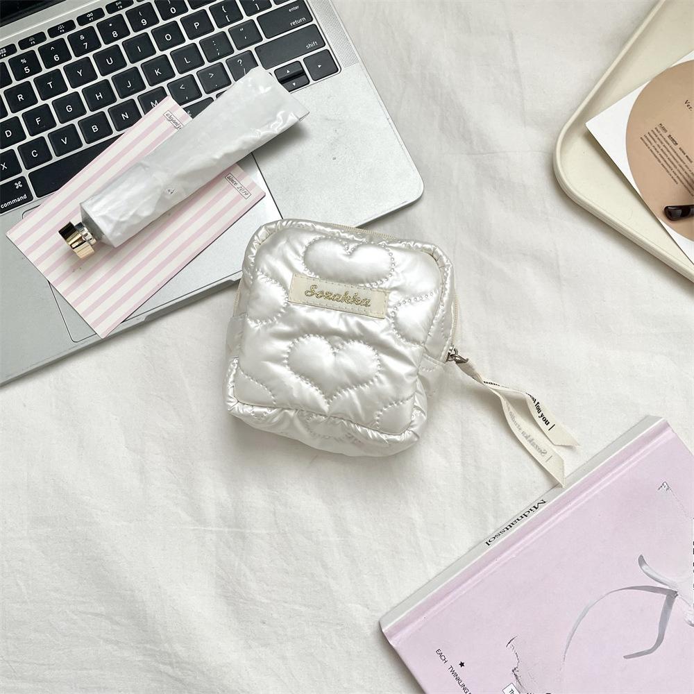 Cute Bow Women Mini Cosmetic Bag Sanitary Napkins Storage Bag Portable Tampon Holder Case Mini Makeup Lipstick Storage Bag Pouch
