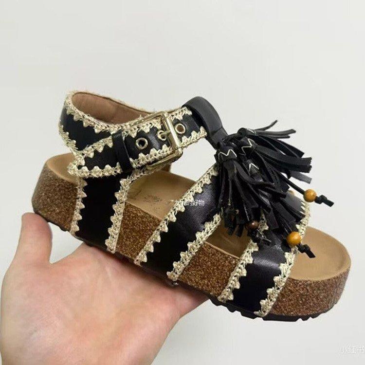 2025 summer new retro versatile Korean version casual thick-soled muffin bottom 5cm outer wear one-word sandals women
