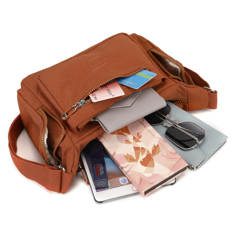 Crossbody Bag Large Capacity Outdoor Commuter Women's Bag Lightweight Nylon Shoulder Bag