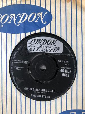 7inch Record COASTERS - Girls Girls Girls 45HLK9413 London American 1961 UK Rock Used