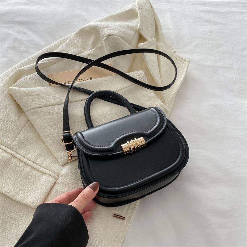 

Women s bag new casual and beautiful messenger bag women s small bag personality trend simple women s shoulder bag underarm bag чёрный