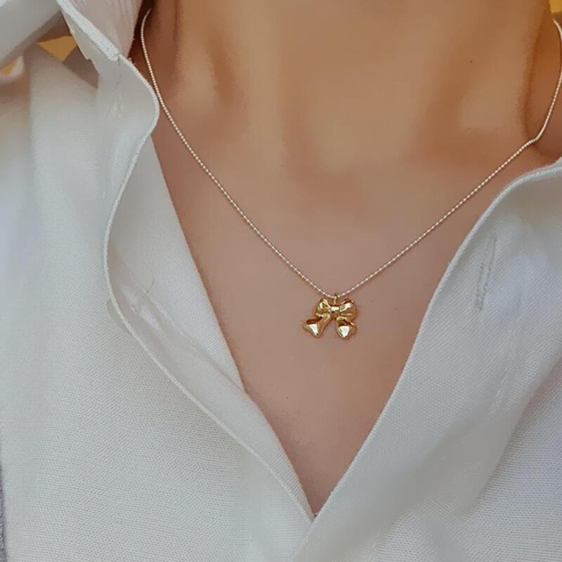 Women's Minimalist Pendant Ribbon Necklace