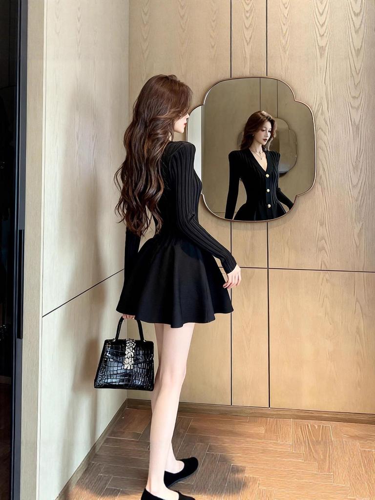 Women's Black V-Neck French-Style Wool Knit Dress - Slimming Autumn Winter Base Layer
