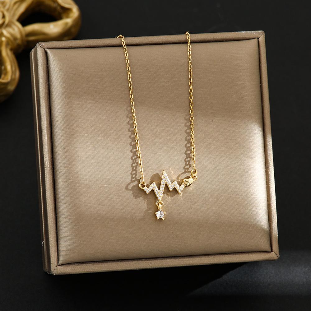 Elegant Korean Micro-Inlaid Titanium Necklace - Luxurious Women's Clavicle Chain, Non-Fading, Unique Minority Design.