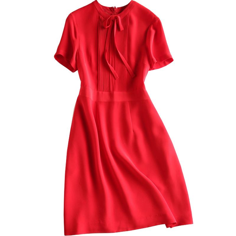 Rotes Chiffon-Minikleid mit kurzen Ärmeln: Übergröße im koreanischen Stil mit schlankmachendem, bauchbedeckendem Design.