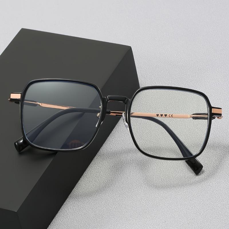 1 Pair Unisex Square Light-Sensitive Color-Changing Glasses for Phone & Computer - Stylish and Versatile Eyewear