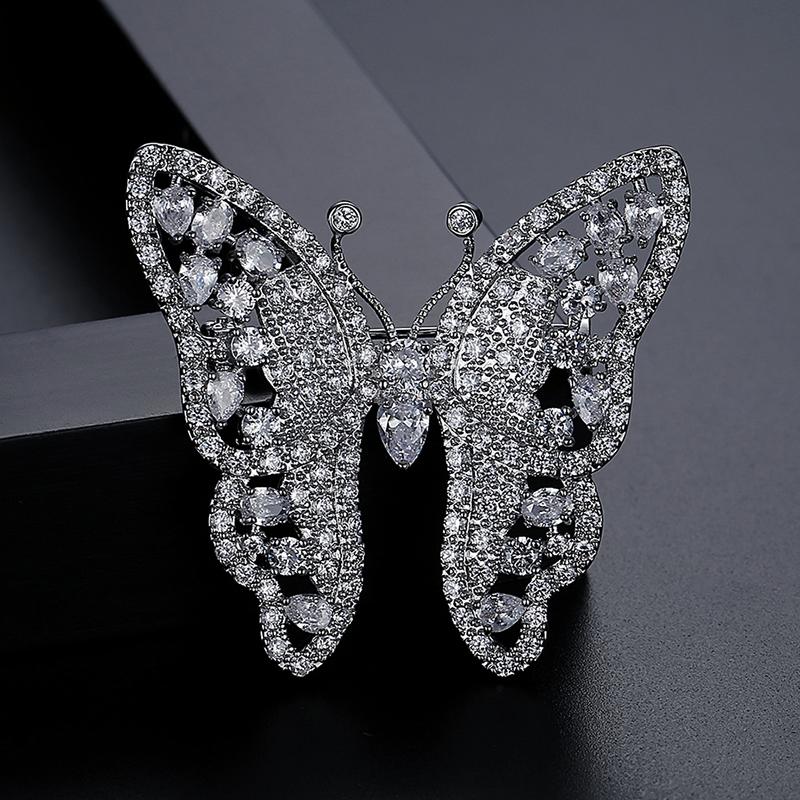 LUOTEEMI Fashion Exquisite Sparking Beautiful Cubic Zircon Paved Elegant Butterfly Brooches Wedding