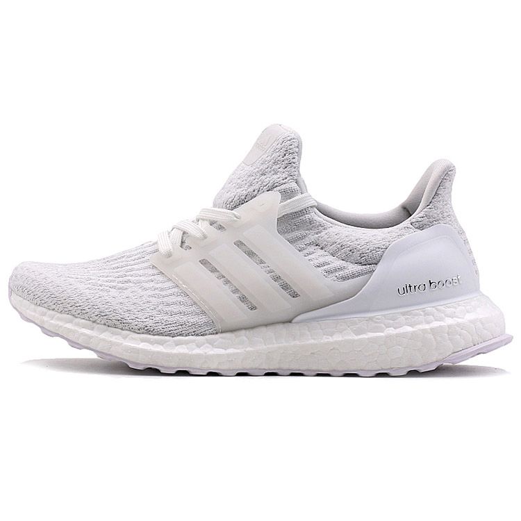 

Женские кроссовки adidas UltraBoost 3.0 Triple White Running-White BA7686
