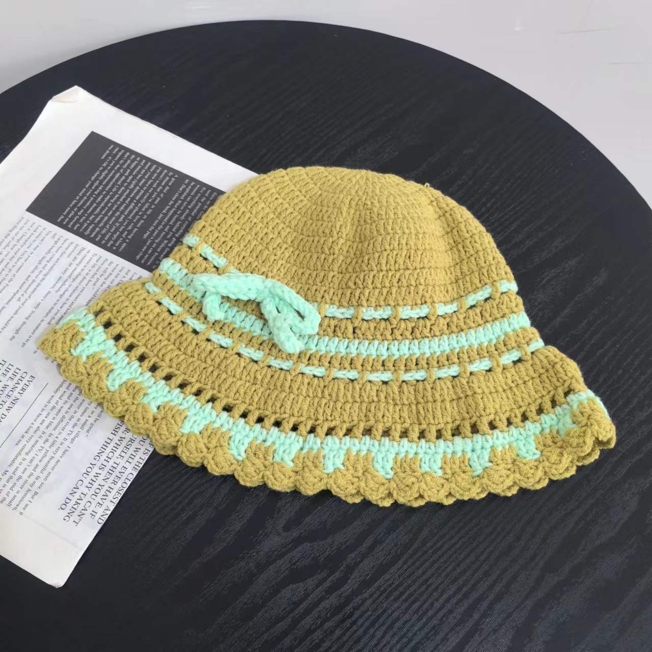 

Весенне-летняя повседневная шапка-горшок, вязаная шляпа-ведро, нишевая бантовая вставка, плетеная вручную вязаная шапка для женщин M（56-58cm） зелёный