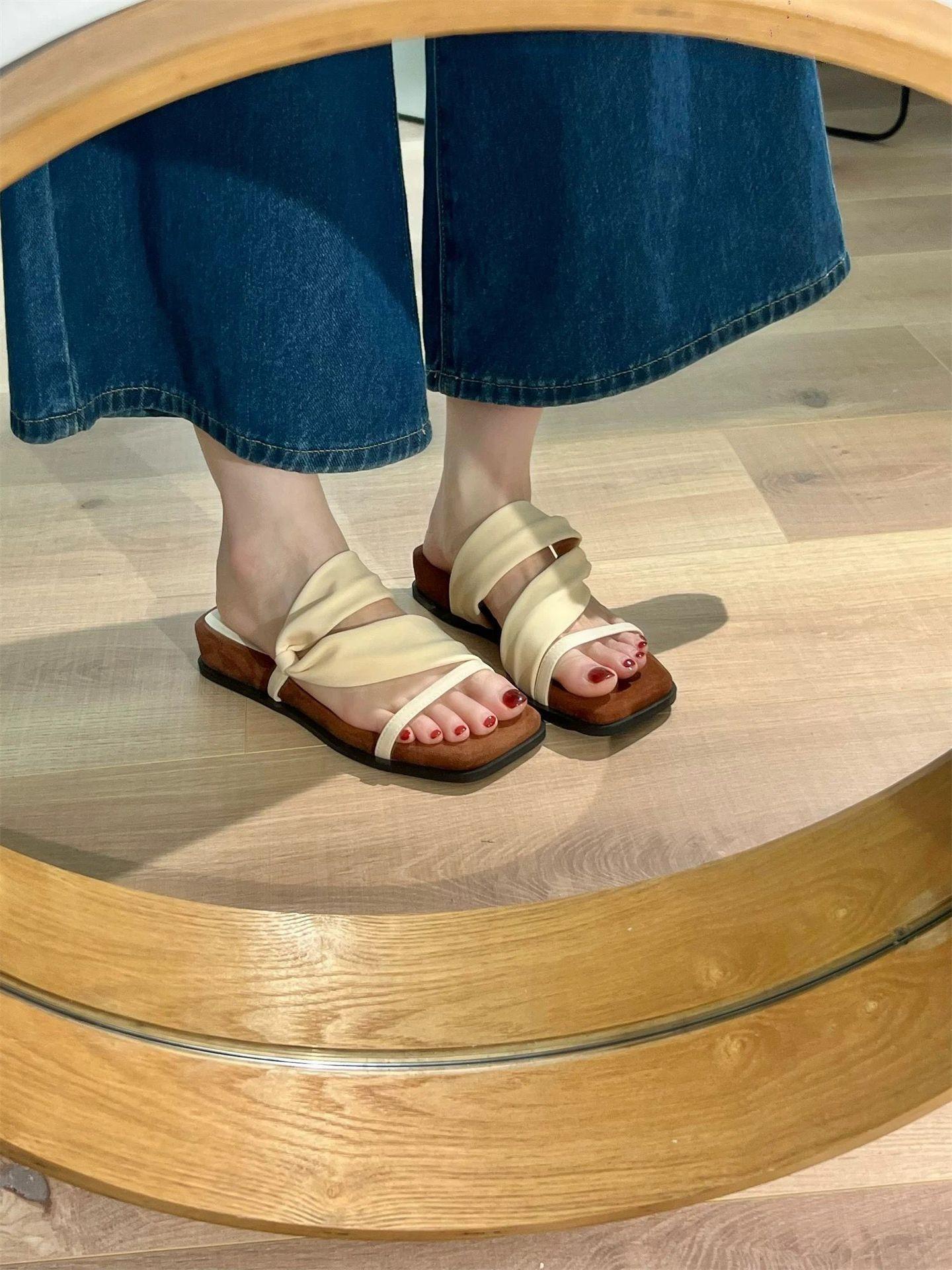 

Wedge heel French one-word with open-toe sandals women s 2025 new two-wear sandals leopard print one-word slippers summer wear 40