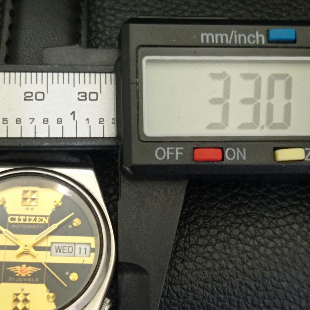 CITIZEN AUTOMATIC 8200 VINTAGE JAPAN MENS ORIGINAL DIAL WATCH a702155-5 R208-a702155