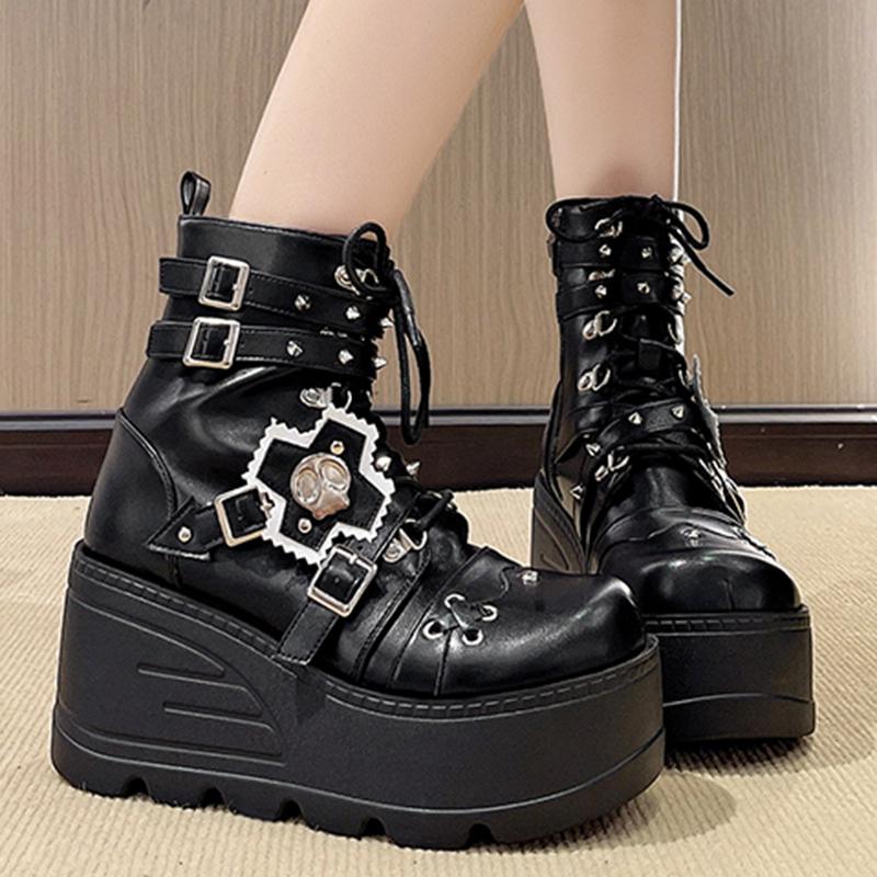 Women Punk Boots 9 CM Platform Personalized Skull Design Shoes Cool Boots Retro Chunky High Quality Lace Up Casual Outdoor Shoes