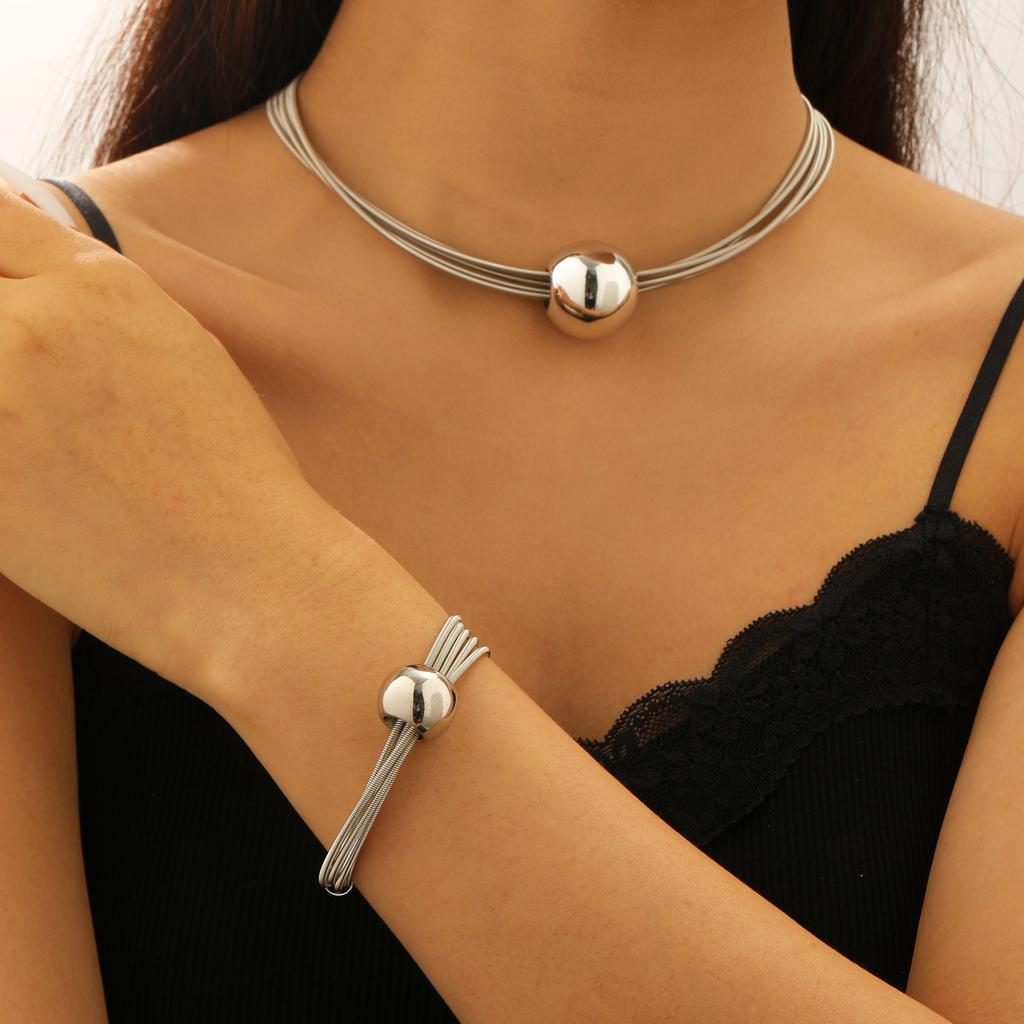 VIVILADY Retro Punk Multi-layer Magnetic Chain Sphere Necklace for Women Fashion Jewelry Minimalist Accessories Party