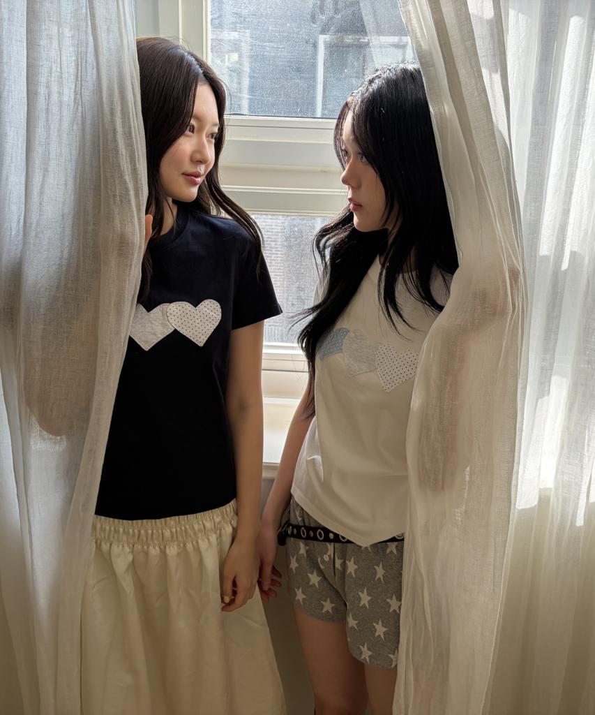 Loginaenloji Silver Dot Heart Patch Cotton T-Shirt Navy