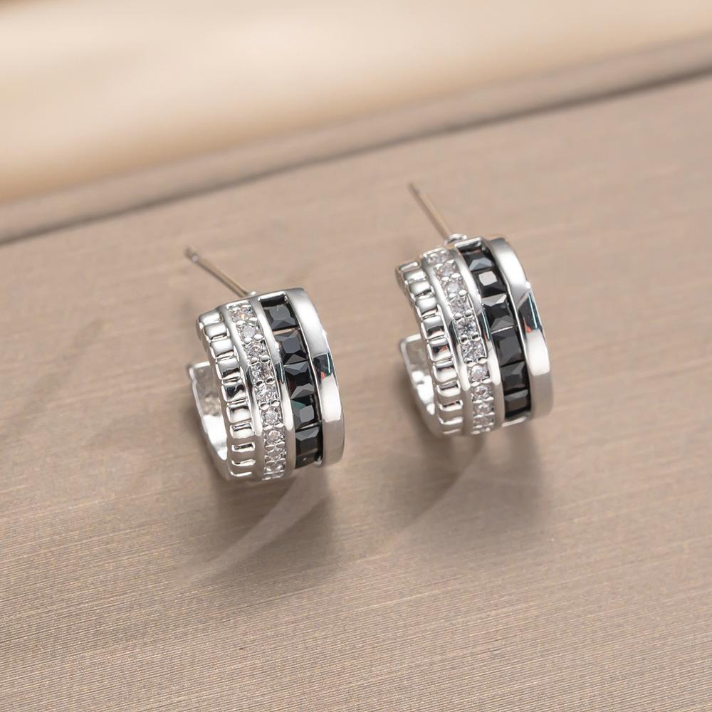 Set of Slim Waist Titanium Steel Women's Necklace - Inlaid Light Luxury Versatile Choker