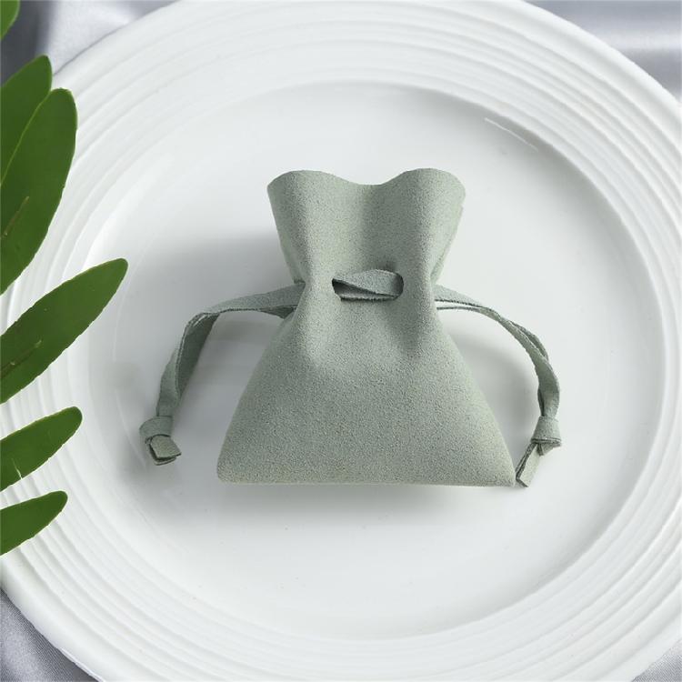 Fashionable Multicolored Jewelry Bag Jewelry Pouches with Soft Texture for Protecting and Displaying Accessories