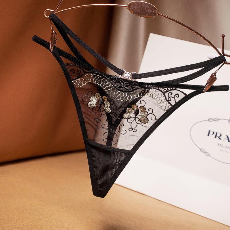 Dame Tanga i Mesh med Broderi - Sexy, Pustende, Hul Design