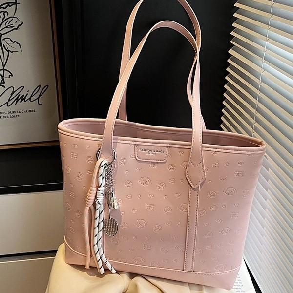 Spring and summer large-capacity bag women's new fashionable versatile shoulder bag textured portable tote bag