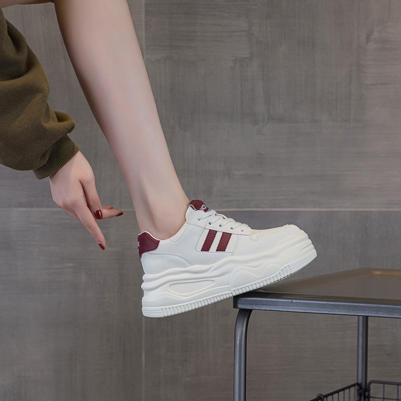 8.5CM inner height increase white shoes women's 2025 autumn new leather thick-soled small shallow mouth casual sports shoes