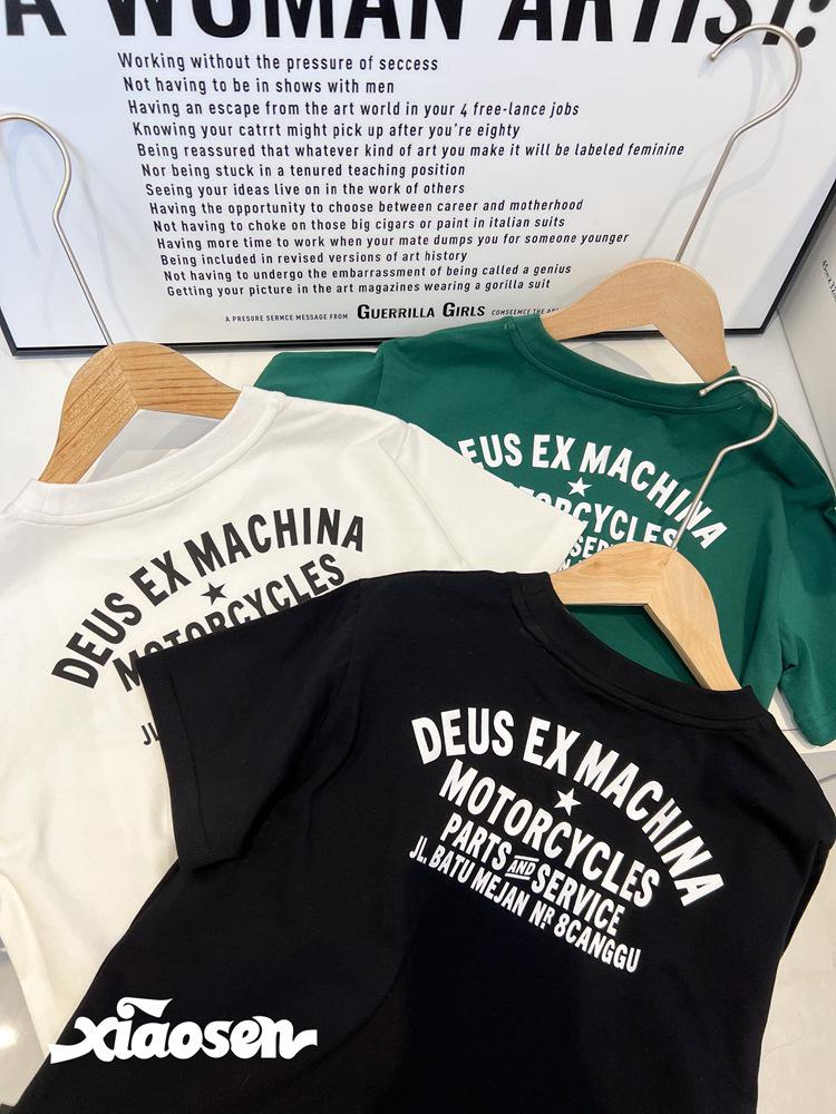 Chłopięcy T-shirt z krótkim rękawem na wiosnę