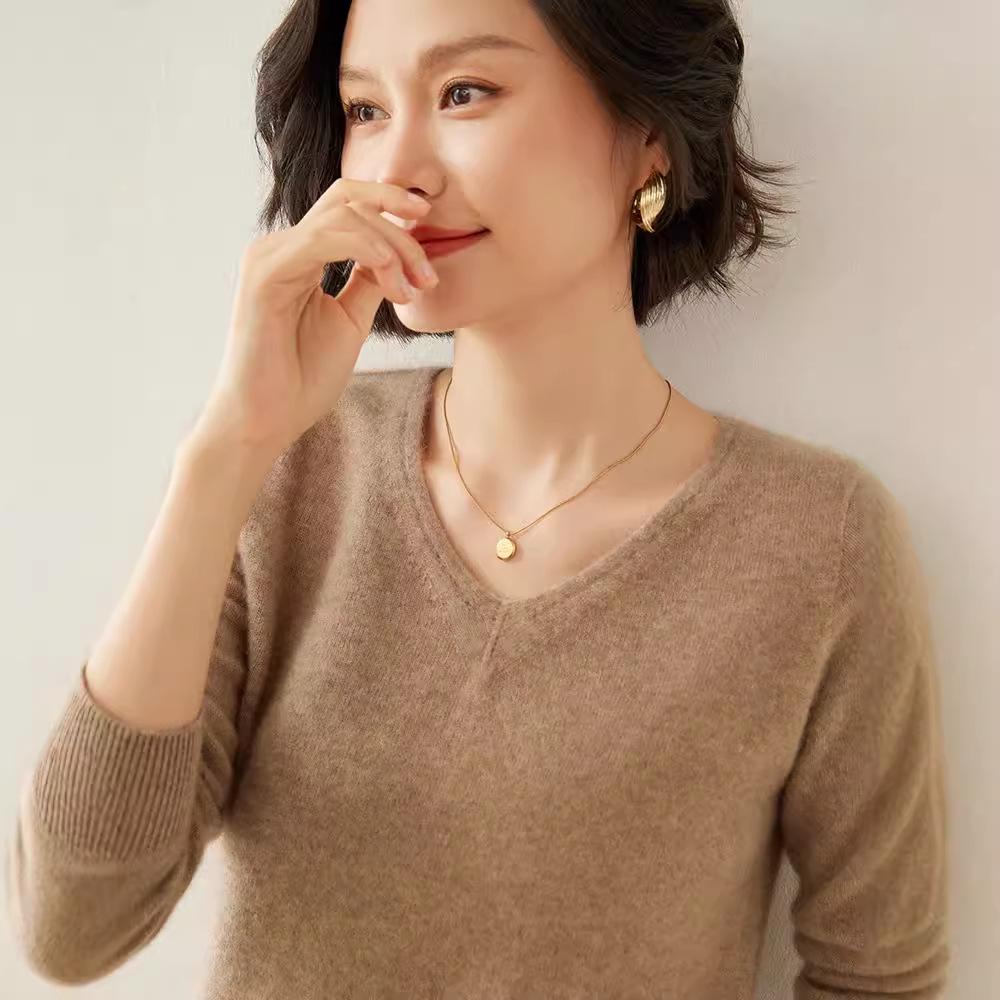 Women's V-Neck Cashmere Sweater - Slim Fit, Hollow Knit Pullover for Autumn/Winter