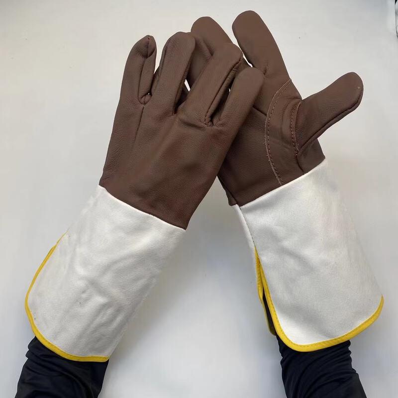 Extended Heavy-Duty Welding Gloves