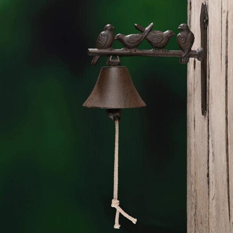 Rustikale Türklingel aus Gusseisen mit vier kleinen Vögeln, Vintage- und Antik-Retro-Stil, Dekoration für den Außenbereich, Haus und Garten