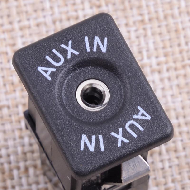 5M0035724 16D035724 Car AUX IN Jack Switch Socket Fit for VW Jetta Golf Scirocco Passat Tiguan Eos Touareg Beetle Polo 2012 2013