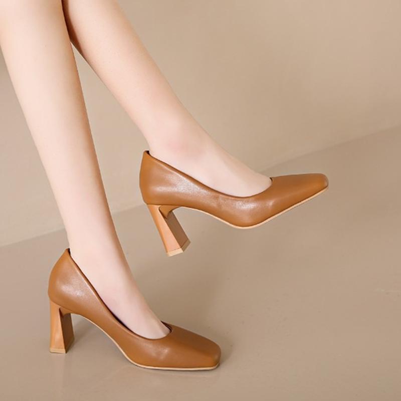 2025 New High Heels Women New Korean Style Pointed Shallow Mouth Thick Heel Fashion Shoes Sapatos De Mujer