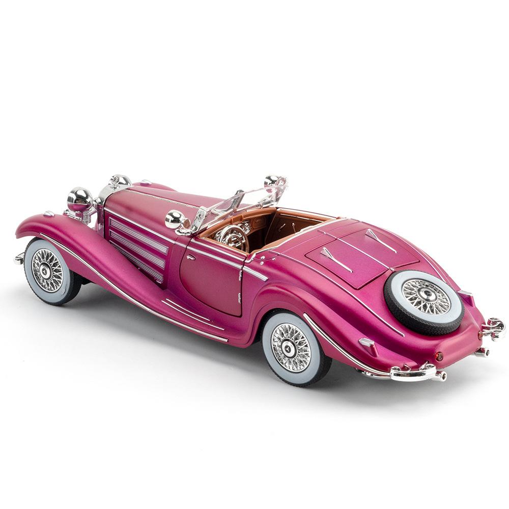 

Модель автомобіля Масштаб 1/24 500K Старовинні іграшки Литі під тиском Сплав Спортивні автомобілі Іграшки зі звуком і світлом Відкатні транспортні засоби для подарунків дітям