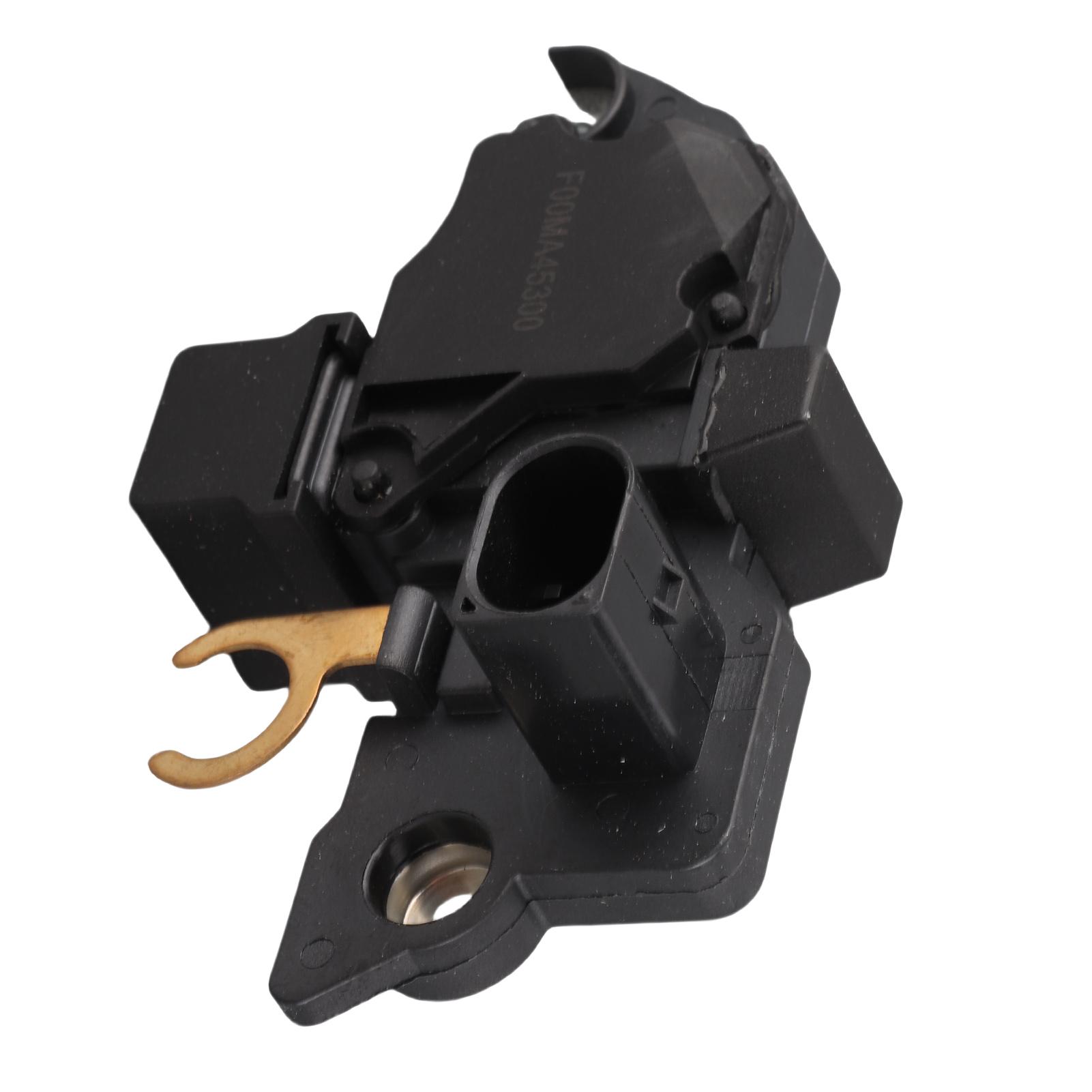 

Регулятор генератора F00M145225 Стабилизатор генератора Замена регулятора для C-Class 180 200 2.0L 2000-2001