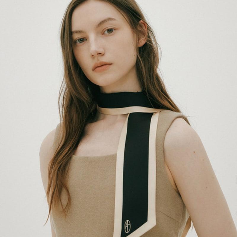 AVVINA PELLE Long Twilly Silk Scarf (3colors)