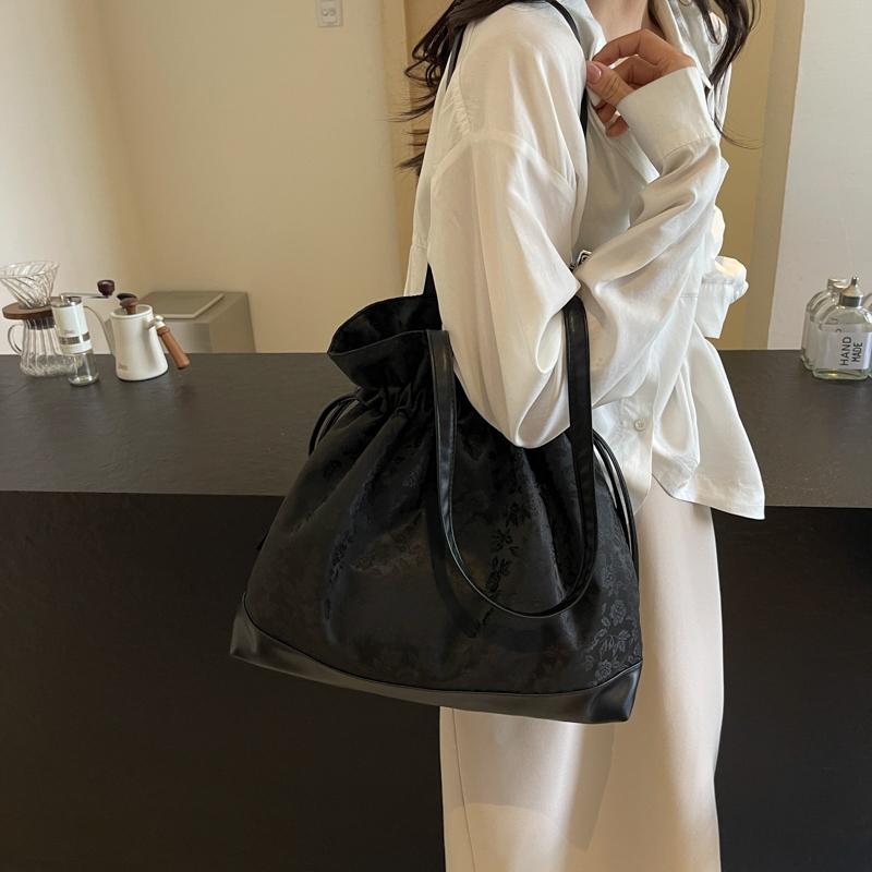 Женская сумка для покупок на шнурке — фото 12