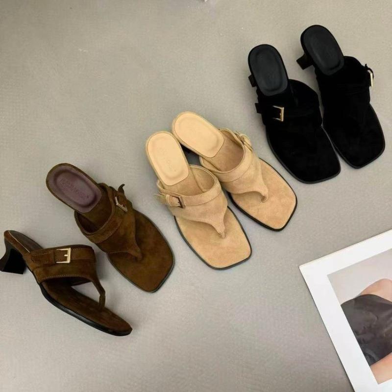 French retro thick heel suede flip-flops women's summer wear new belt buckle sandals pinch foot cool slippers