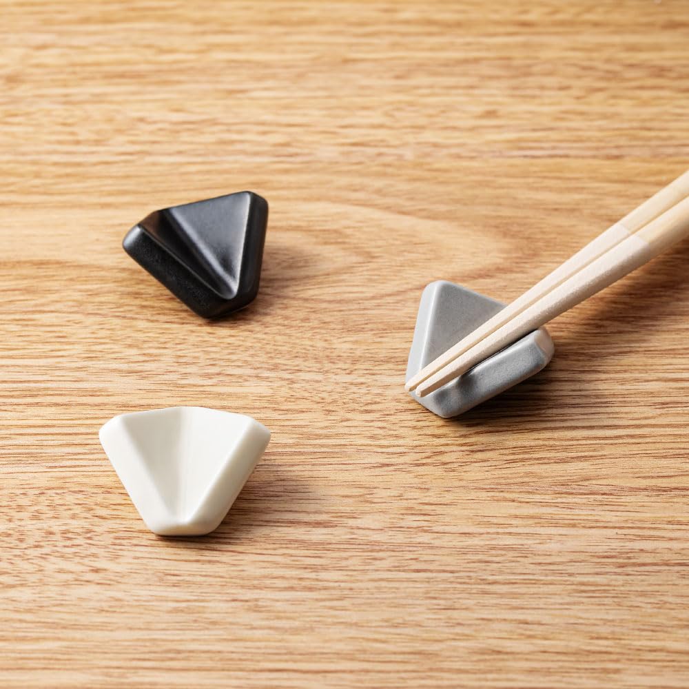 Wakasa Lacquer Chopsticks and Mino Ware Chopstick Rest Set In a Wooden Hare To Ke and Checkered White and X 3cm X Pair of Chopsticks and Chopstick