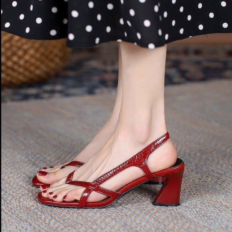 Mode Nieuw 2024 Dames Sandalen Sexy Zomer Slippers Dames Hoge Hakken Vierkante Open Teen Slides Feestschoenen Vrouwen Rode Sandalen voor Vrouwen
