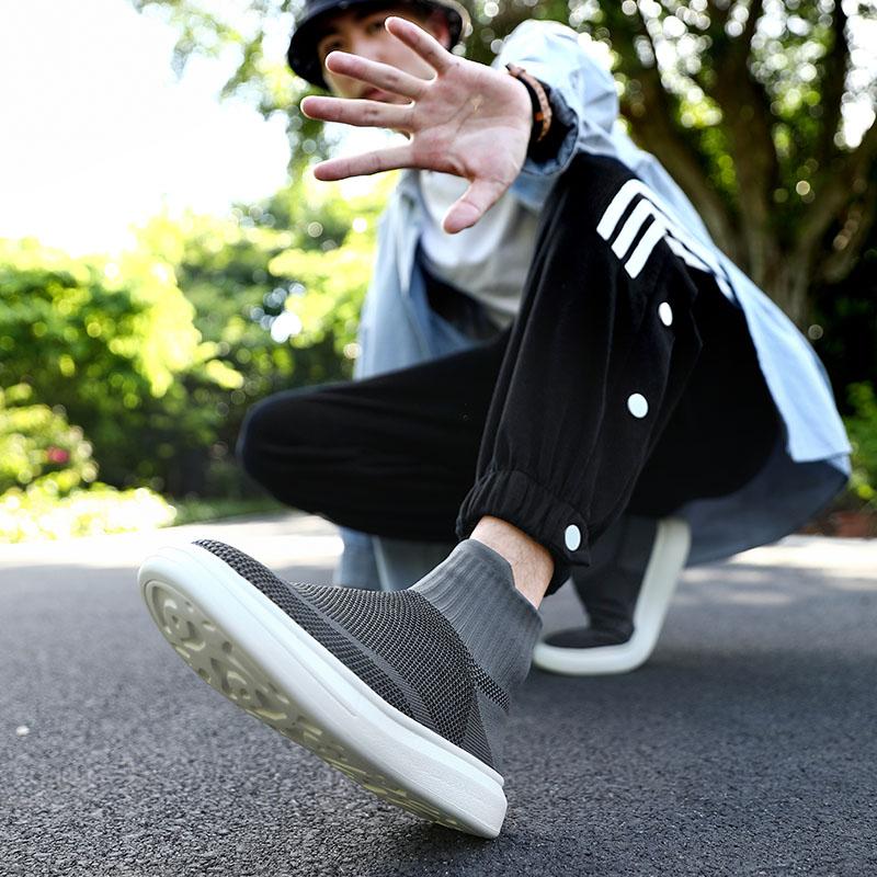 Fashion Warm Men Casual Sneakers Comfortable Mens Ankle Boots Lightweight Couple Walking Running Shoes Mesh High Top Man Socks Shoes