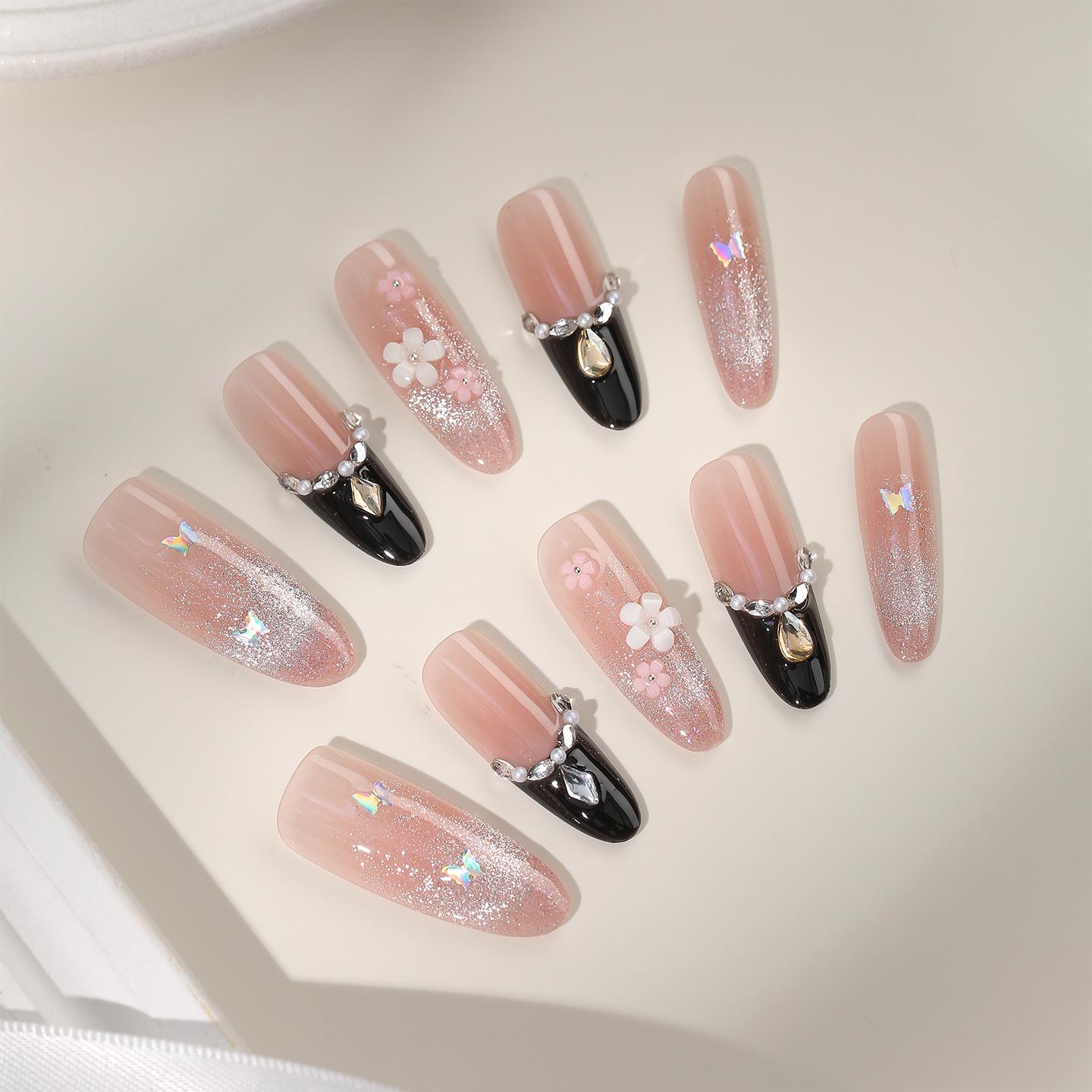 

Zhuoshimei French Light Luxury Nail Patches: Handmade Wearable Nails for Student Temperament & Whitening Manicure. XS - Delicate Hand Design