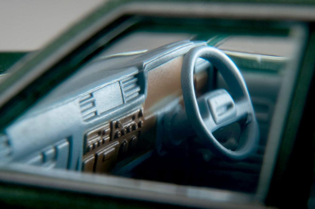 Tomica Limited Vintage Neo Nissan Gloria Sedan 200E GL Green 79 Year Finished Product 1/64 LV-N286a