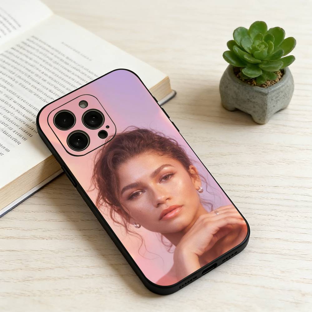 

Z-Zendaya Phone Case Silicone Soft For IPhone 17 16 15 14 13 12 11 X XR Plus Pro Max Plus iPhone14Plus