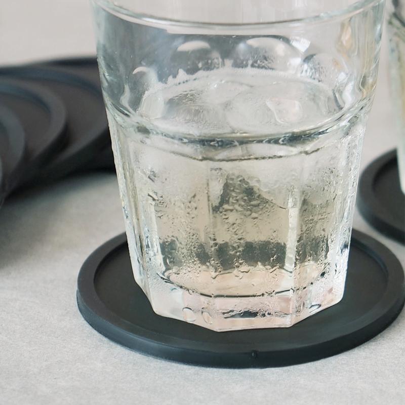1PC 3.93inch Black Color Round Silicone Coaster Mat Soft Heat Resistant Rubber Drink Coaster Cup Pad Home Kitchen Accessories