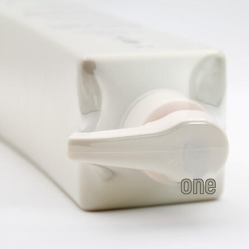 Adolph Classic Essential Oil Shower Gel